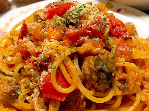 さば缶のトマトパスタです☆食べたい時にサッ!とね♪